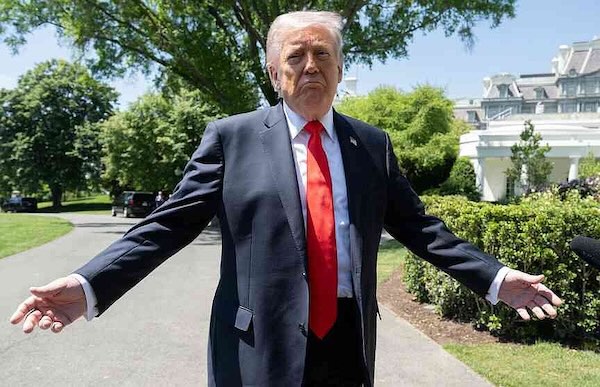 Tell Congress to investigate Trump for insider trading!